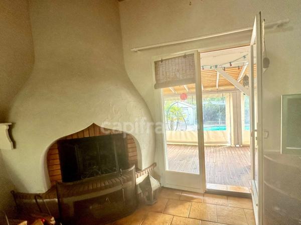 ANDERNOS LES BAINS(33)-VILLA 104m²-4 pièces avec grande mezzanine de 19m²-2 terrasses couvertes-garage.