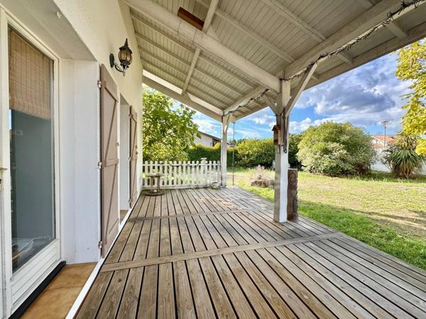 ANDERNOS LES BAINS(33)-VILLA 104m²-4 pièces avec grande mezzanine de 19m²-2 terrasses couvertes-garage.