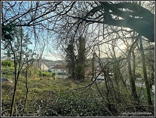 TERRAIN CONSTRUCTIBLE - CENTRE À PIED