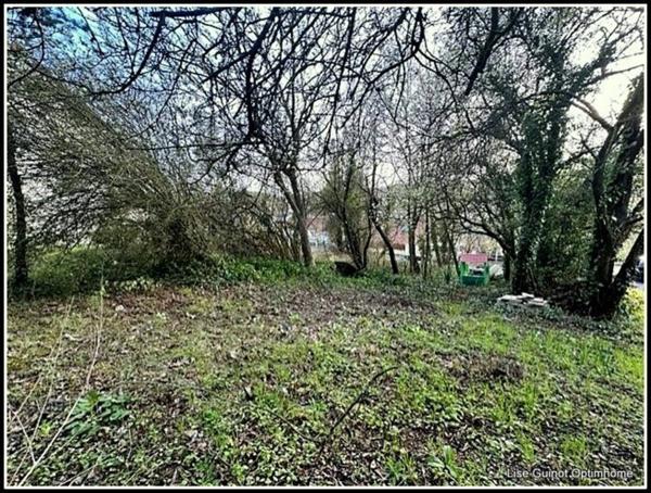 TERRAIN CONSTRUCTIBLE - CENTRE À PIED