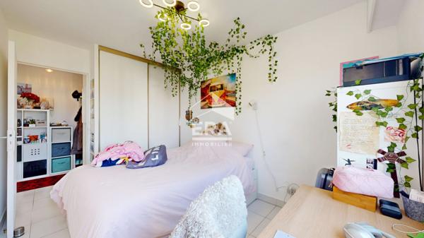 NICE - CIMIEZ : JOLI F4 EN DERNIER ÉTAGE AVEC TERRASSE AVEC VUE MER