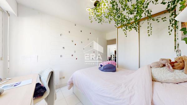 NICE - CIMIEZ : JOLI F4 EN DERNIER ÉTAGE AVEC TERRASSE AVEC VUE MER