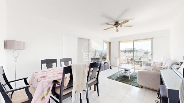 NICE - CIMIEZ : JOLI F4 EN DERNIER ÉTAGE AVEC TERRASSE AVEC VUE MER