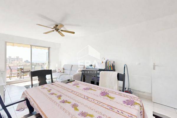 NICE - CIMIEZ : JOLI F4 EN DERNIER ÉTAGE AVEC TERRASSE AVEC VUE MER