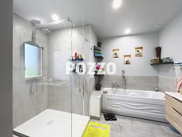 A Vendre - Cuves - Maison 6 pièce(s) 215 m² CUVES