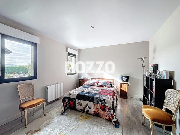 A Vendre - Cuves - Maison 6 pièce(s) 215 m² CUVES