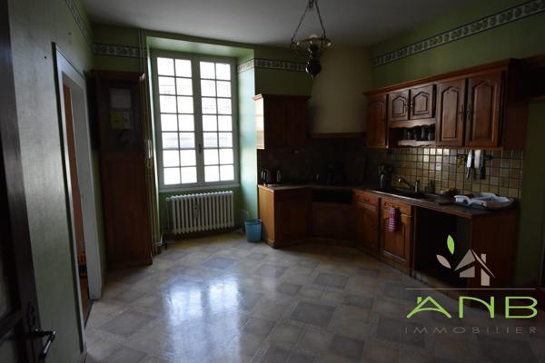 Maison mitoyenne 2 côtés Charroux 86250