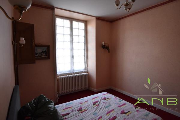 Maison mitoyenne 2 côtés Charroux 86250