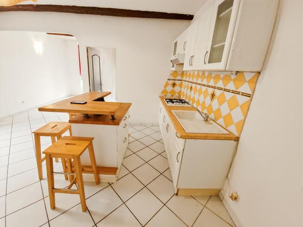 Appartement Salon De Provence 2 pièce(s) 46 m2