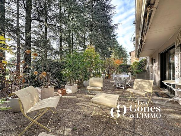 Rez de jardin 7 pièce(s) 4 chambre(s) 148.39 m²