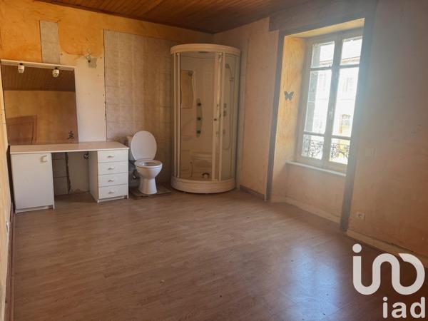 Maison à vendre 9 pièces 236 m² Saint-Bonnet-de-Salers