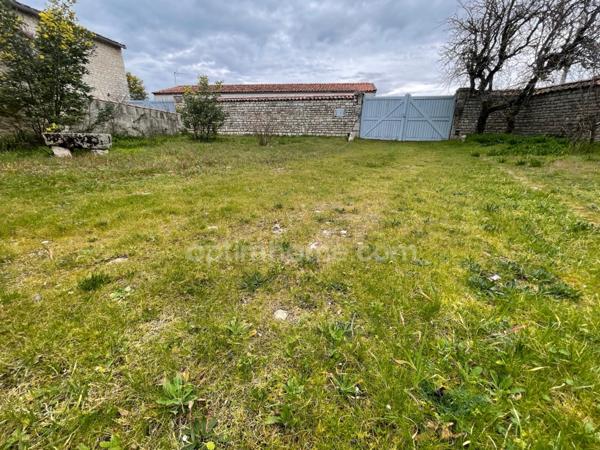 Maison en pierres de 4 chambres avec une dépendance, SAINTE MARIE DE RE - 17740