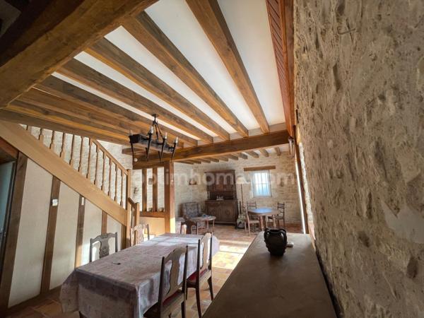 Maison en pierres de 4 chambres avec une dépendance, SAINTE MARIE DE RE - 17740