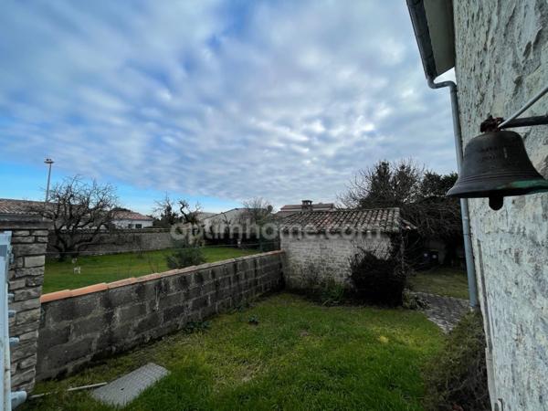 Maison en pierres de 4 chambres avec une dépendance, SAINTE MARIE DE RE - 17740
