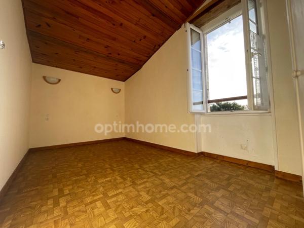 Maison en pierres de 4 chambres avec une dépendance, SAINTE MARIE DE RE - 17740