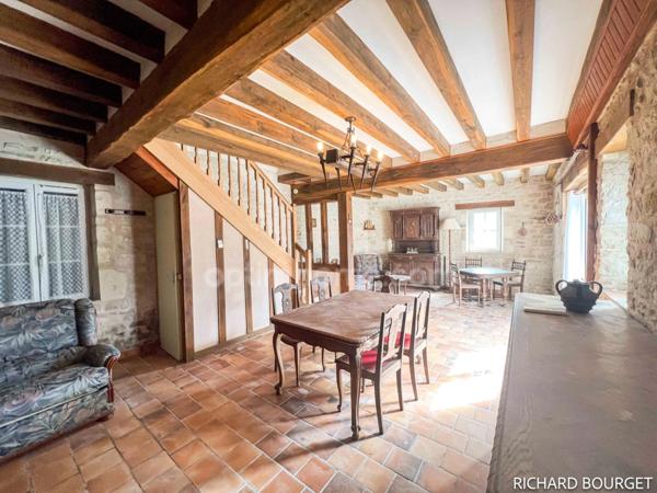 Maison en pierres de 4 chambres avec une dépendance, SAINTE MARIE DE RE - 17740