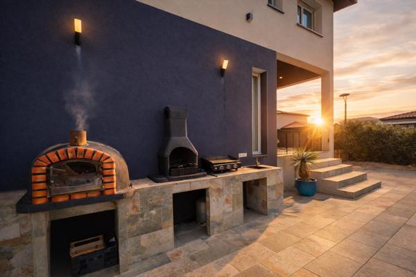 Villa contemporaine d’exception – 165 m², prestations premium, piscine et grands volumes