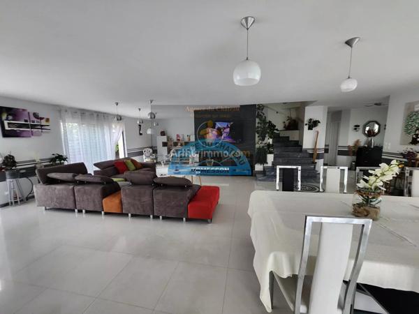 Vente Villa 9 pièces 240 m2 à Le Plessis-Trévise