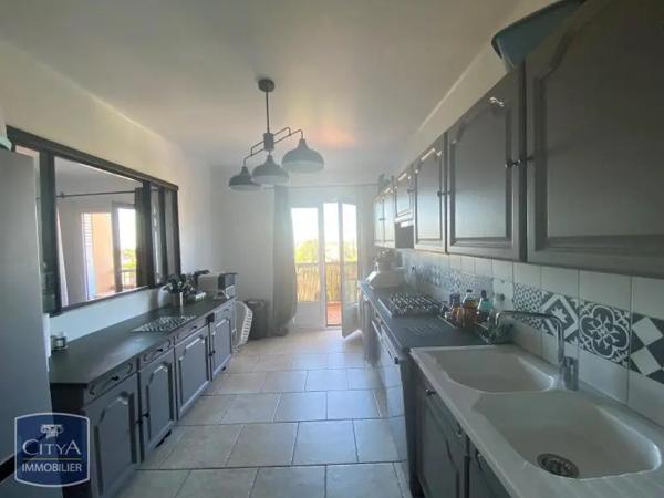 Appartement à louer 3 pièces 77.94m²