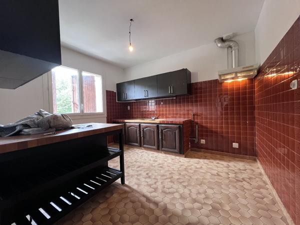 SAINT GAUDENS, maison T7 avec garage en sous-sol et jardin