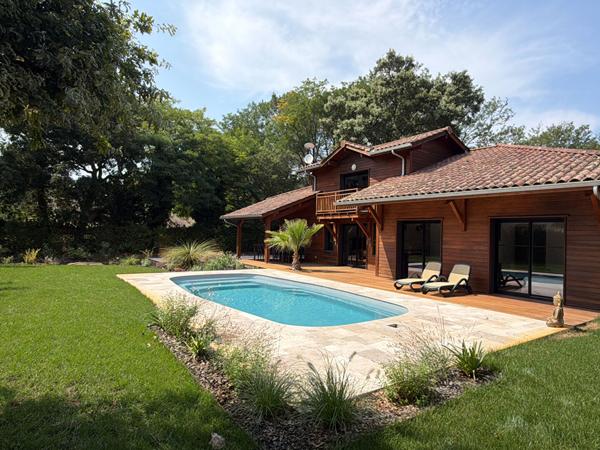 Maison T5 136 m² avec piscine et garage