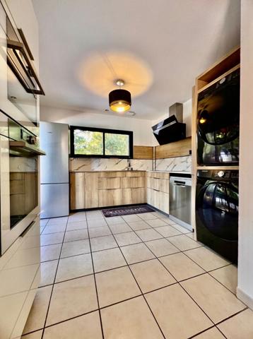 Maison T5 136 m² avec piscine et garage