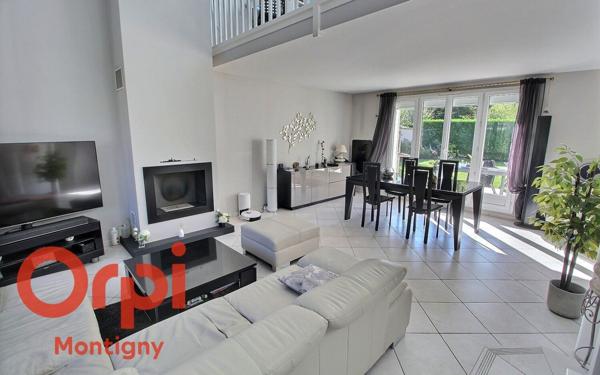 Maison à vendre    7 pièces •  Montigny-le-Bretonneux