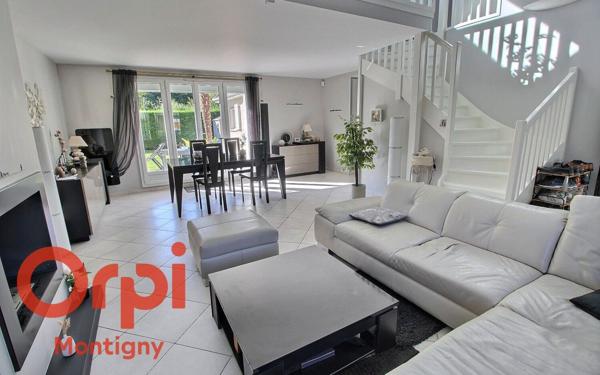 Maison à vendre    7 pièces •  Montigny-le-Bretonneux