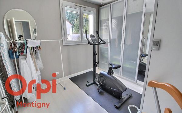 Maison à vendre    7 pièces •  Montigny-le-Bretonneux