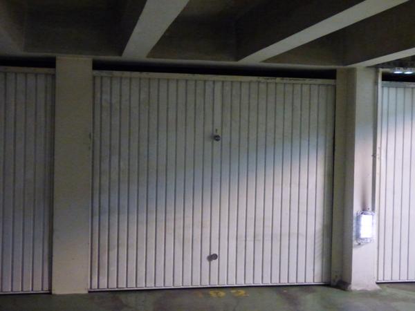 BASTILLE PARIS 11ème RUE DE LAPPE PARKING BOX FERMÉ