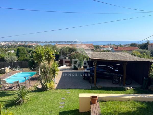 Golfe Juan colline vue mer