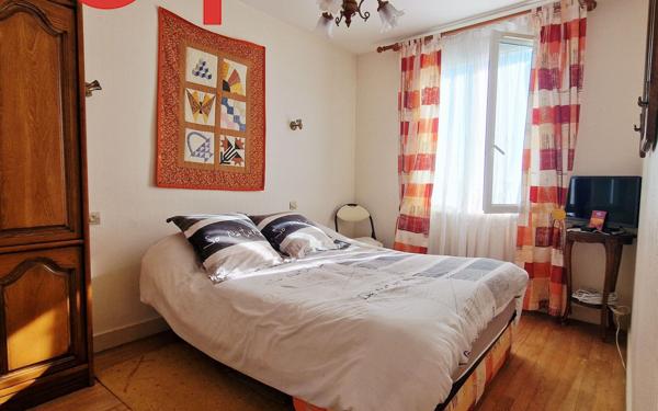 Maison à vendre    5 pièces •  Port-des-Barques