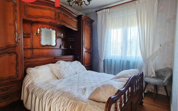 Maison à vendre    5 pièces •  Port-des-Barques