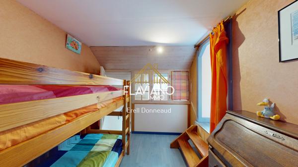 Appartement avec Studio indépendant totalisant 98 M2 Jausiers (04850)