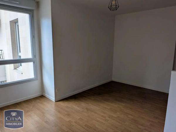 Appartement à louer 1 pièce 34.97m² Saint-Cyr-l'École (78210)