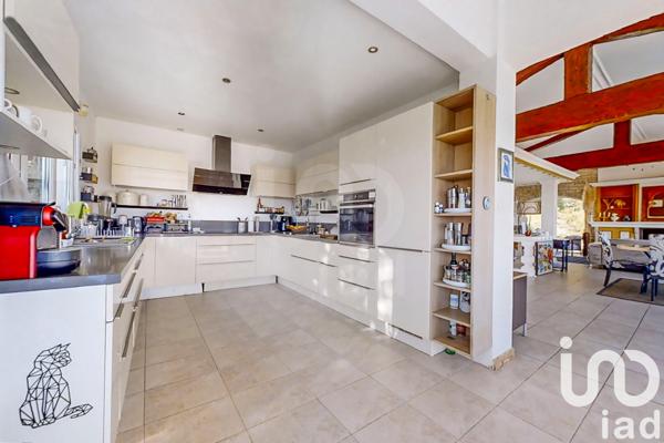 Maison à vendre 6 pièces 195 m² Vence