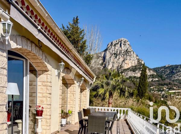Maison à vendre 6 pièces 195 m² Vence