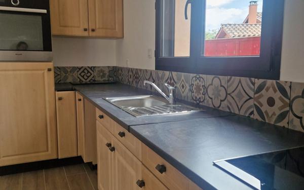 Maison à louer    4 pièces •  Lamothe-Capdeville