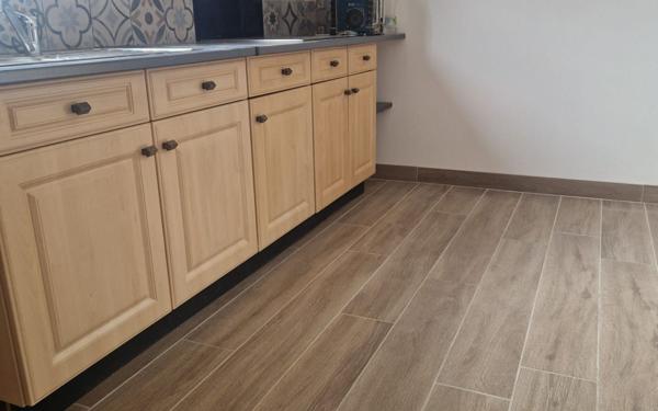 Maison à louer    4 pièces •  Lamothe-Capdeville