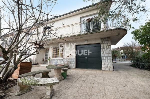 Grande maison à fort potentiel - 165 m² habitables sur parcelle de 370 m²