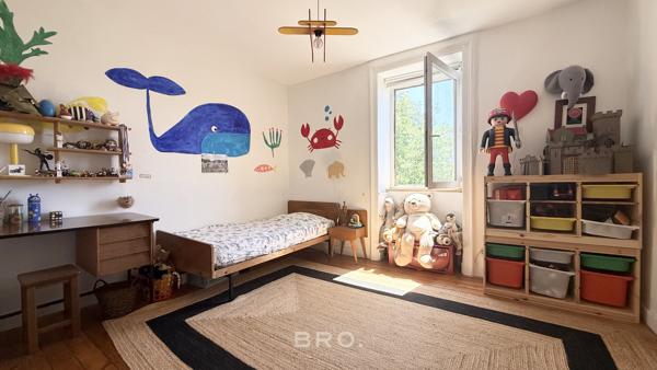 APPARTEMENT À VENDRE - 4 CHAMBRES - 135M2 - JARDIN - VANNES ALBERT 1ER