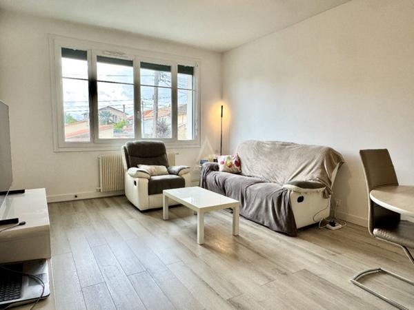 Maison lumineuse avec 4 chambres, garage et jardin  LIsle dEspagnac