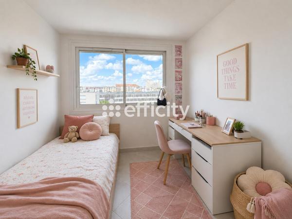 Appartement
         4 pièces
        - 88 m² 350 000 € *