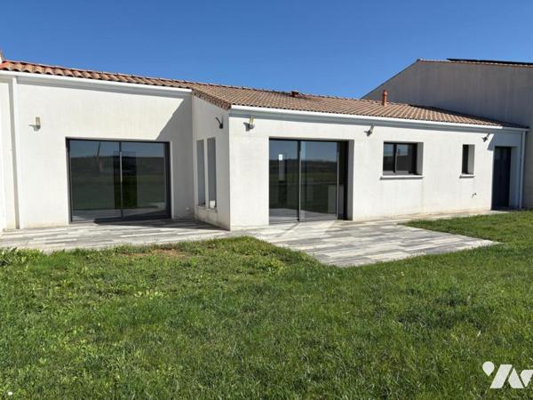 LA CRECHE, pavillon de plain-pied