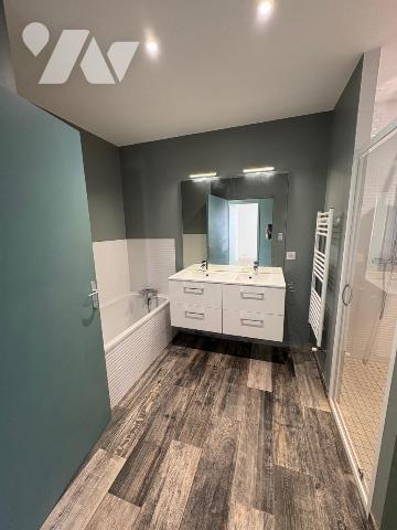 LA CRECHE, pavillon de plain-pied