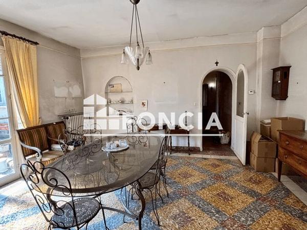 À vendre Immeuble 730 m² - Sommières 30250