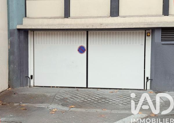 Parking à vendre 8 m² Paris 10