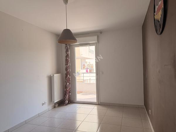 Exclusivité NESTENN Marseille 8 - Appartement 3 pièces lumineux  Pont de Vivaux (PKG en sus)