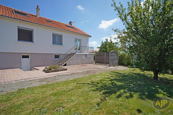 Maison à vendre Oree D Anjou - 7 pièces, 136m² avec 4 chambre(s) à 299 000€ - AJP Immobilier Le Loroux-Bottereau
