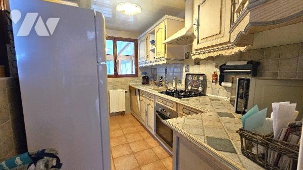 Maison T4 de plain-pied, jardin, sous-sol, garage à JALONS (51)